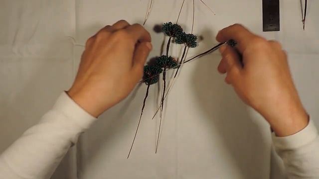 Дерево из бисера. Бонсай Часть 1/Bead tree. Bonsai Part 1 смотреть онлайн
