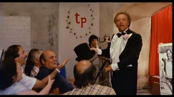 OCCHIO, MALOCCHIO, PREZZEMOLO E FINOCCHIO 1983 Lino Banfi, Johnny Dorelli, Milena Vukotic, Mari