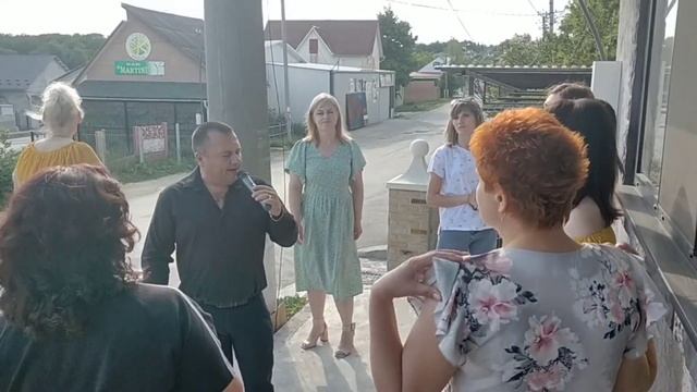 ? Неожиданный и очень приятный сюрприз для любимой жены Лилии от мужа Анатолия и кумната Геннадия!? смотреть онлайн