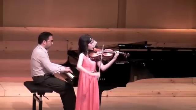 13 Years Old Thai Violinist May Played Louis Spohr Violin Concerto No.2