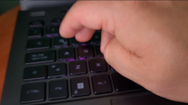 ROG Zephyrus G14 de ASUS , reseña смотреть онлайн