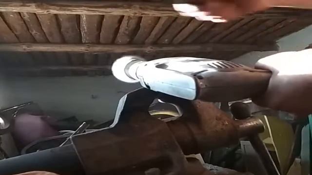 DIY стойка для микрофона, подставка под микрофон своими руками, держатель микрофона из хлама) смотреть онлайн