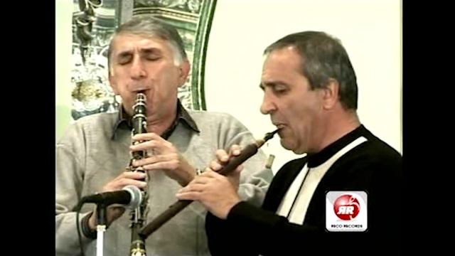 Kostya ev Mukuch Karapetyanner - Eshxemed + Sireci, yars taran смотреть онлайн