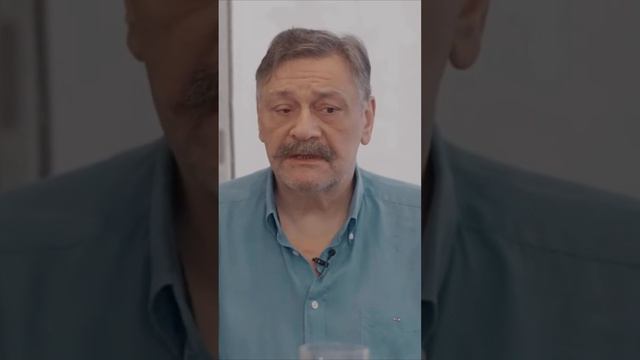 Хабенского заставили уволить Назарова с женой из МХТ, угрожая отнять бронь для 29 актёров театра смотреть онлайн