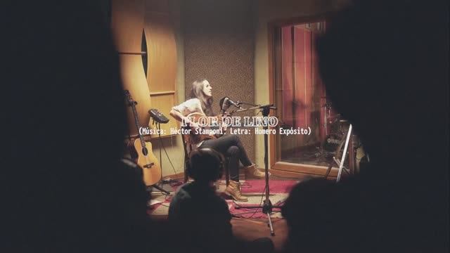 Flor de Lino/La Música del Vacío Clara Cantore смотреть онлайн