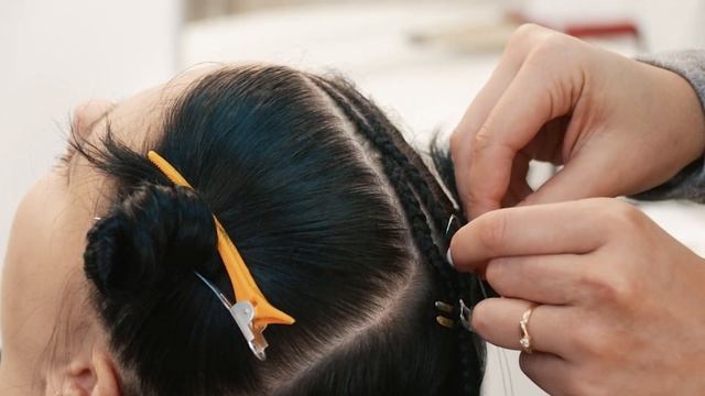 AfroMari Выпуск №81 | Проборные брейды со стразами! + Объемная прическа в домашних условиях