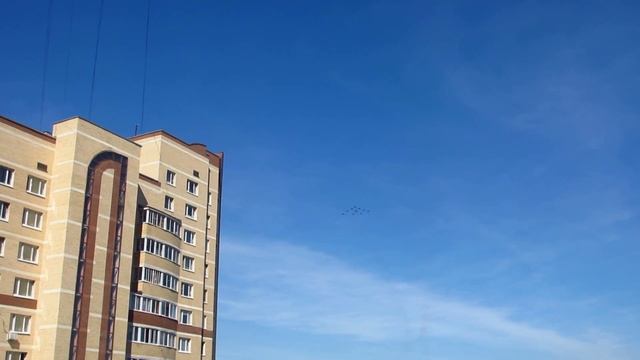 201305_09 самолеты над домом смотреть онлайн