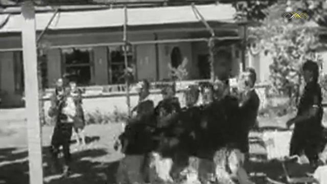 Джаз-оркестр п/у Эдди Рознера - 1001 такт в ритме джаза смотреть онлайн