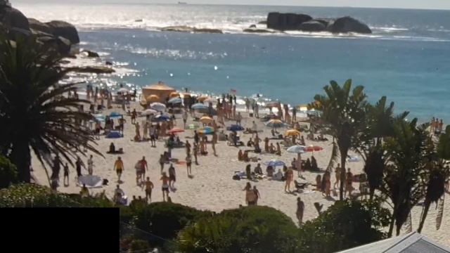 Horrific attack on Clifton 4th beach captured by webcam | Group fight using poles as weapons смотреть онлайн