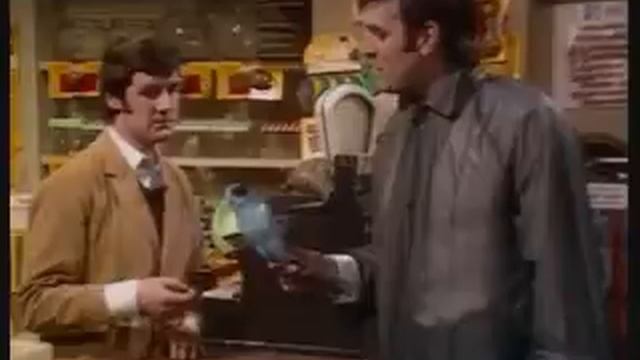 Monty Python Live at Drury Lane: Dead Parrot Sketch (audio) смотреть онлайн