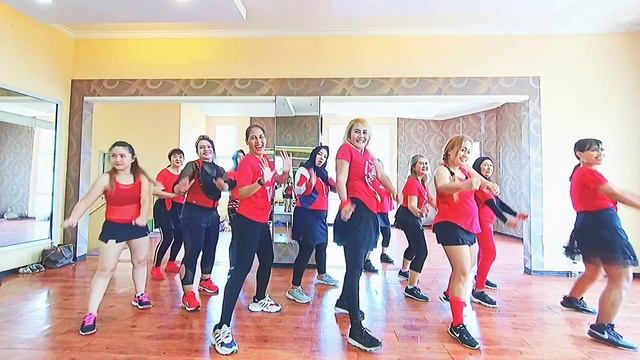 #zumba #zin95 #laoalao ZUMBA CLASS - LAO A LAO | ZIN 95 - BACHATA REGGAETON | Zumba Choreography смотреть онлайн