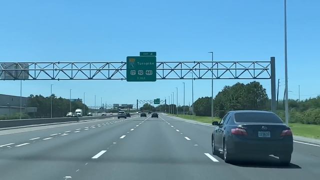 CHEGANDO em ORLANDO | CAMINHO do AEROPORTO INTERNACIONAL de ORLANDO (MCO) até a INTERNATIONAL DRIVE смотреть онлайн