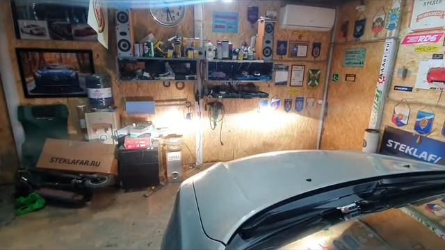 Toyota Avensis. Даем фарам вторую жизнь. Замена линз и скрытая установка ксенона. смотреть онлайн