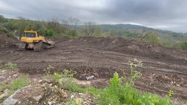 LEVELLING OUT WITH DIESEL POWER! CATERPILLAR D6T LGP BULLDOZER! смотреть онлайн