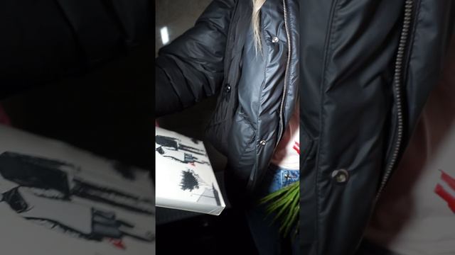 PROSTO DERKO - ЖИЗНЬ. РЕШИЛ ПОРАДОВАТЬ СВОЮ ДЕВУШКУ В ЧЕСТЬ 8 МАРТА С МЕЖДУНАРОДНЫМ ЖЕНСКИМ ДНЁМ смотреть онлайн