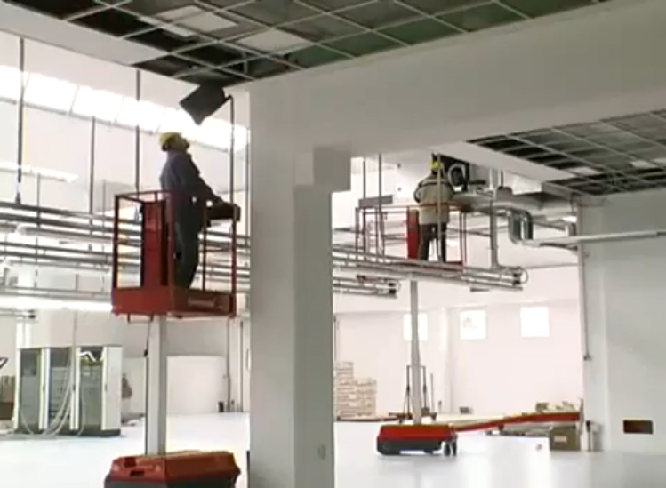 Самоходные подъемники с рабочей платфомрой смотреть онлайн