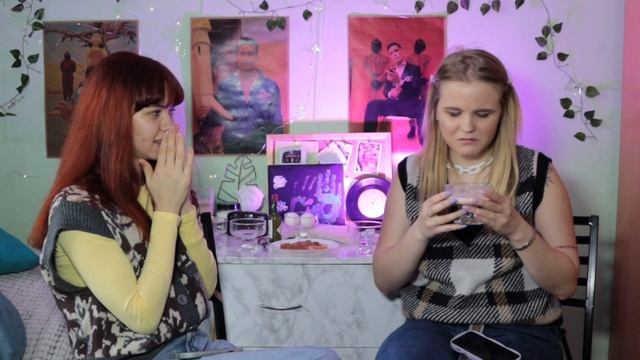 МОЯ ПОДРУГА вообще ЗАБЫЛА ПРО МЕНЯ // Угадай или съешь челлендж смотреть онлайн