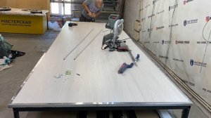 Столешница из ламината ✅ САМ НЕ ОЖИДАЛ ТАКОГО! Постелил ламинат на рабочий стол на производстве.