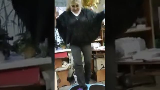 Худеет к лету на виброплатформе АММА Butterfly (часть 1)