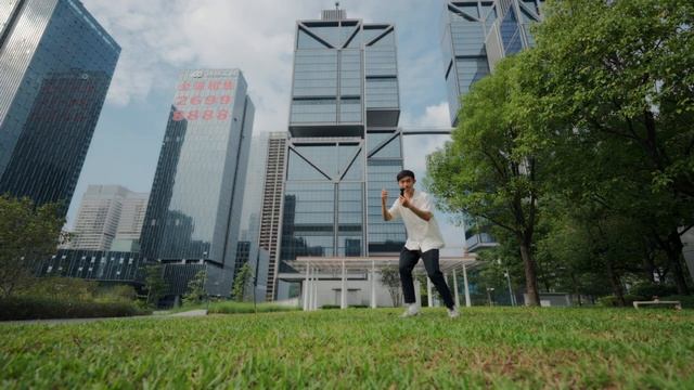 DJI Pocket 3 Review - The Best Camera For Beginners смотреть онлайн