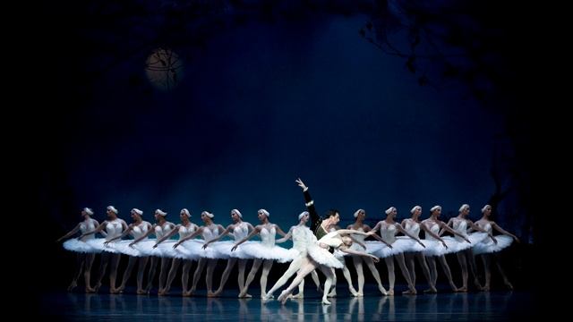 Tchaikovsky - Swan Lake / П.И. Чайковский - Лебединое озеро смотреть онлайн