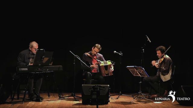 The Wintercoat Jig / Gigando (Filippo Gambetta) Trio Filippo Gambetta Fabio Vernizzi Sergio Caputo смотреть онлайн