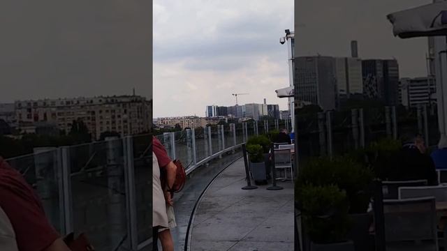 На крыше института арабского мира. Париж. Левый берег Сены.(2)