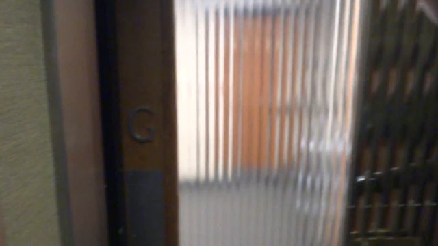 having fun on the AWESOME Rotary Piston Pump Hydraulic elevator @ Kirkwood Medical St. Louis MO смотреть онлайн