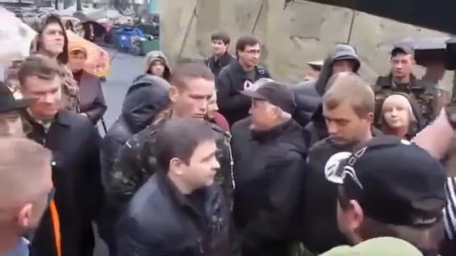 Донецкая сотня не желает ехать наводить порядок в Донецк смотреть онлайн