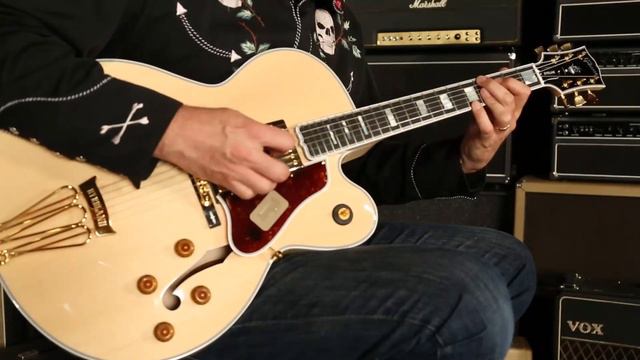 Gibson Custom Shop Byrdland • SN: 11423003 смотреть онлайн