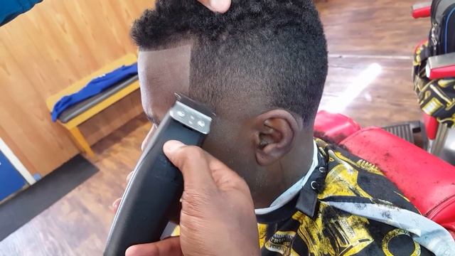 Andis Headliner Edge Up - Trimmer By Manny's Sharpening смотреть онлайн