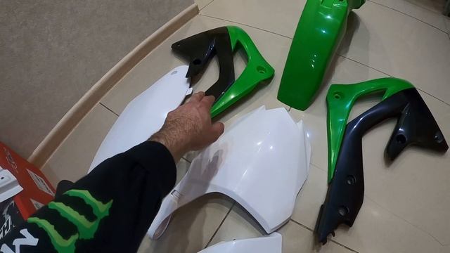Пластик на KAWASAKI KX450F KIT RTech . смотреть онлайн