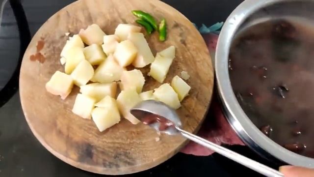 எனது Lunch Routine தமிழில் | Rajma potato gravy смотреть онлайн