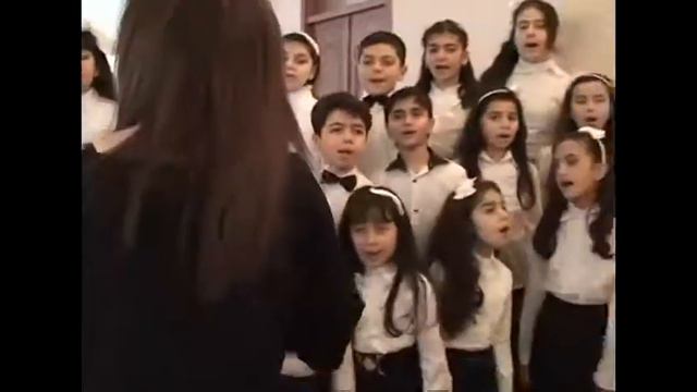 8 марта 2014 г. Педагог-Нигяр Талыбова (Хор младших классов). смотреть онлайн