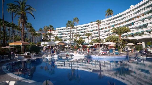 Престижный район Playa del Duque. Обзор жилья на продажу, цены, комплексы. смотреть онлайн