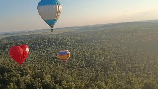 Полеты на воздушном шаре возле Минска с мотопарапланами 2022 смотреть онлайн