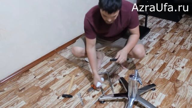 КАК СОБРАТЬ ПАРИКМАХЕРСКОЕ КРЕСЛО. Сборка парикмахерского кресла. смотреть онлайн