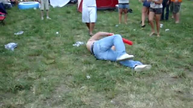 Chris's Dizzy Bat Fall (Funny) смотреть онлайн
