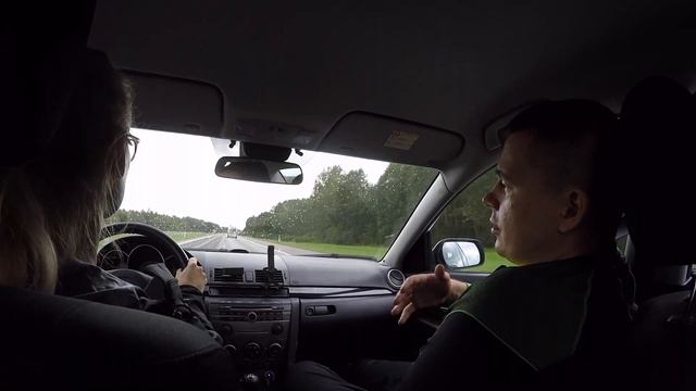 Как я добирался автостопом из Таллин в Ригу. Туалетная кабина меня спасла. смотреть онлайн