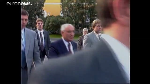 Когда и за что же ударили Горбачева смотреть онлайн