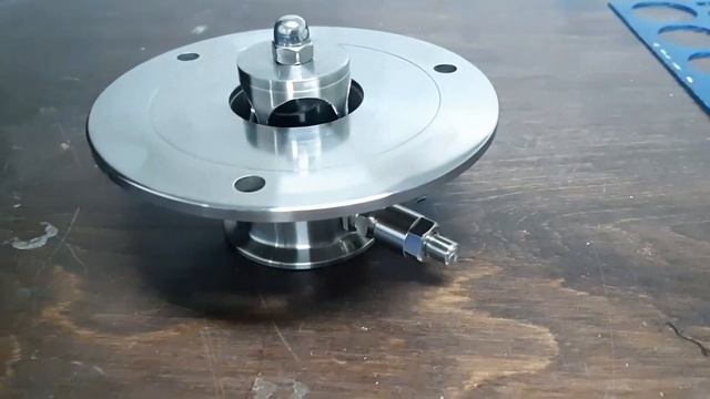 Колпачковая колонна "БокаБа +". Межэтажные узлы отбора в собранном виде. смотреть онлайн