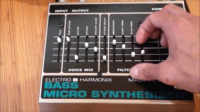 Vintage Electro Harmonix Bass Micro Synth - Microsynthesizer No Talking #bass Demo смотреть онлайн