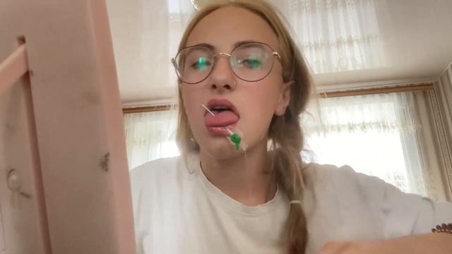 ПРОКАЛЫВАЮ ЯЗЫК ДОМА! (НЕ ПОВТОРЯЙТЕ САМИ!) смотреть онлайн