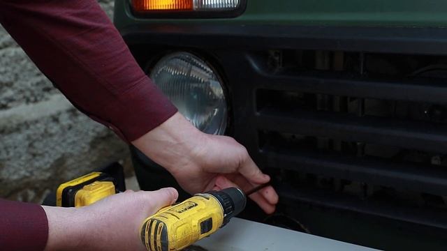 Как быстро установить решётку радиатора «TITAN» на LADA 4x4 НИВА смотреть онлайн