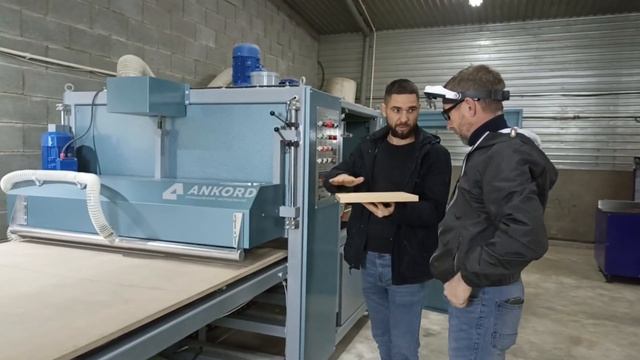 Шлифовка привезённых фасадов из массива и МДФ. Часть 1 смотреть онлайн