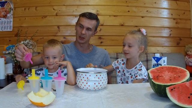 Готовим мороженое из дыни и арбуза смотреть онлайн