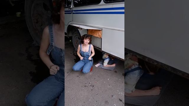 Вода - самый ценный ресурс в доме на колесах ? #shorts смотреть онлайн