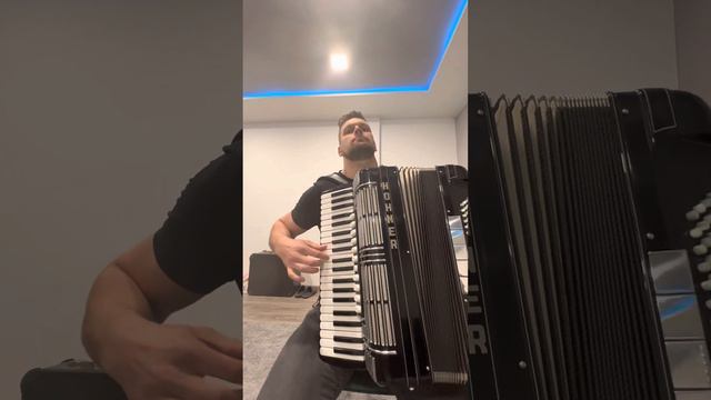Hohner Morino IV N model смотреть онлайн