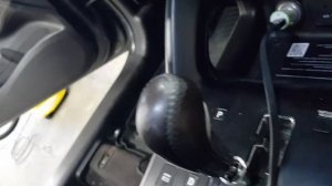 Как снять ручка КПП на Hyundai ix 35.