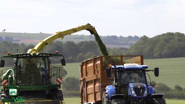 Silage 2020. John Deere 9900i Chopping Grass
